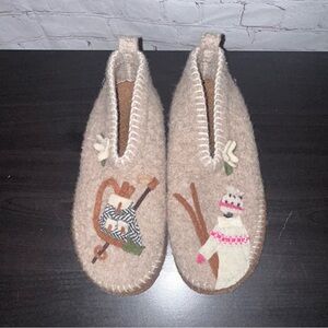 Giesswein wool slippers women’s size 9